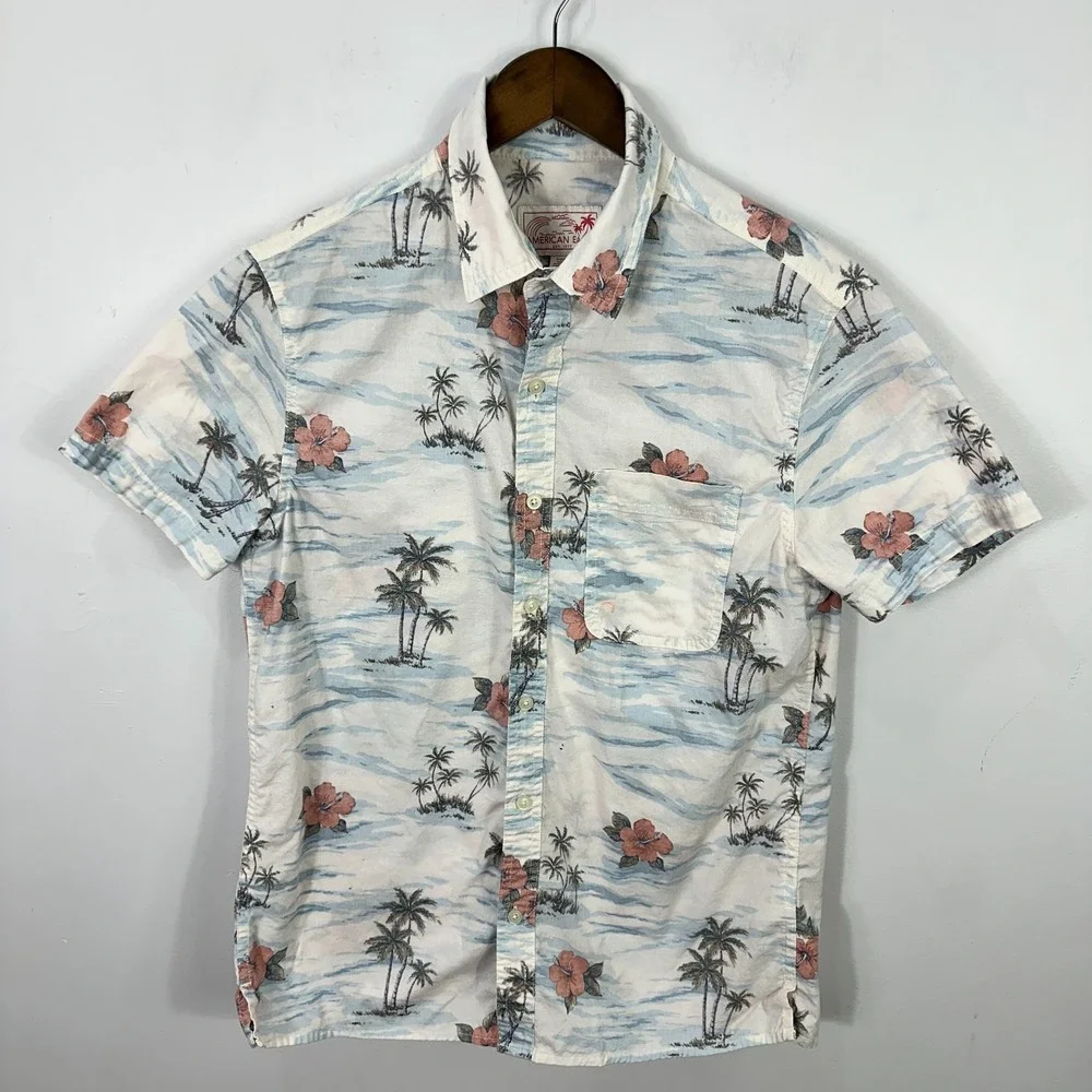 American Eagle Hawiaan Button Down Shirt Mens Small Palm Trees‎ Floral Beach
